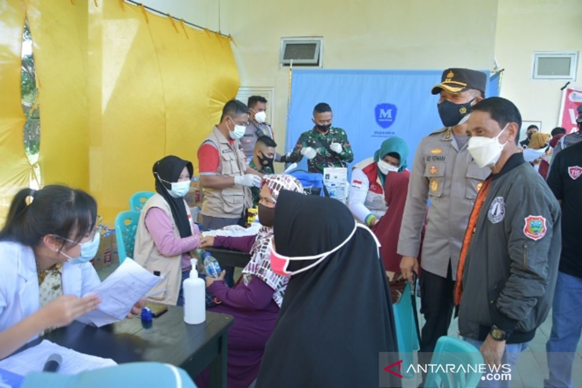 Bupati Gorontalo apresiasi vaksinasi massal Polres Gorontalo