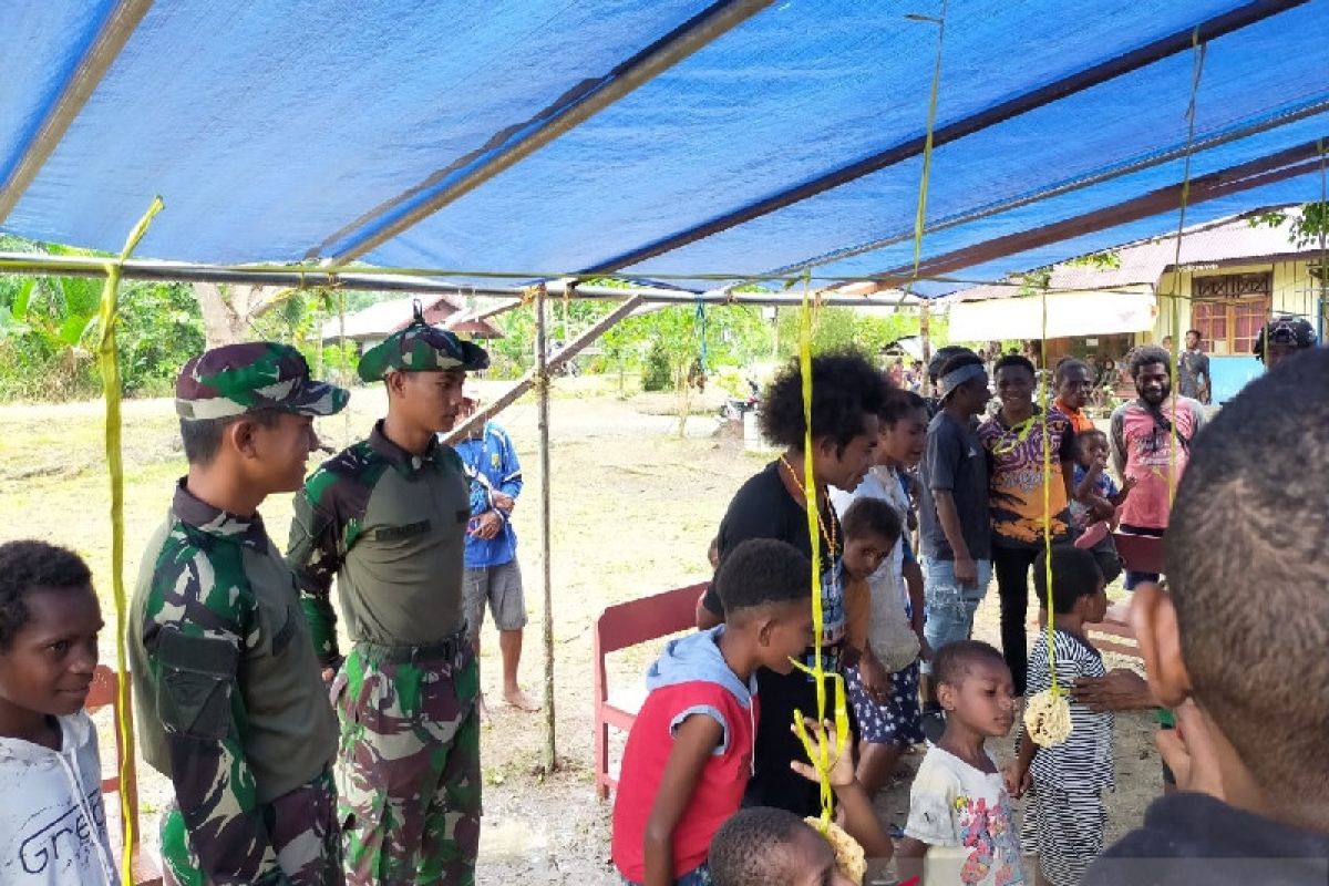 Satgas TNI menyemarakkan kegiatan Orang Muda Katolik di perbatasan