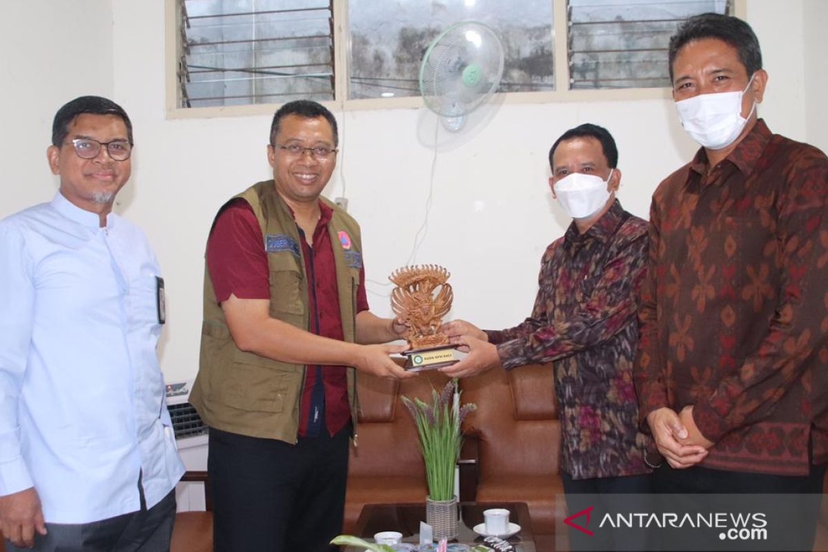 Bank NTB Syariah dan Bank Bali membangun layanan ATM bersama