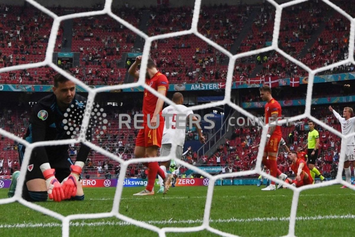 Dolberg bawa Denmark ungguli sementara Wales 2-0