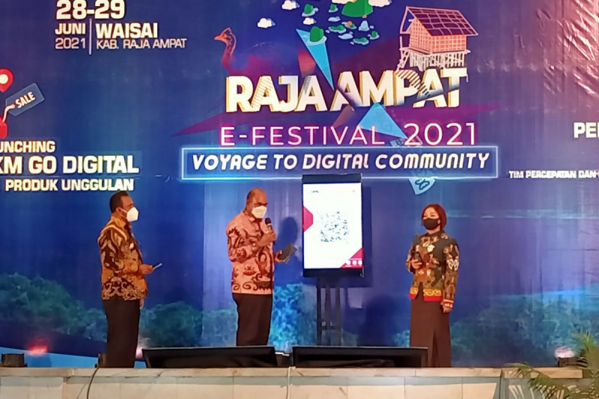 Raja Ampat dan BI launching pembayaran digital untuk 11 destinasi wisata