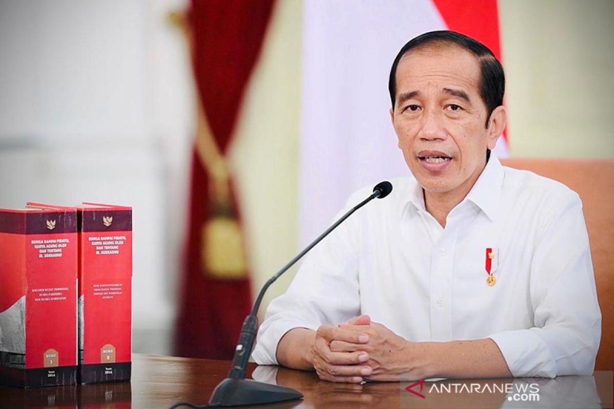 Jokowi targetkan vaksinasi 2 juta dosis per hari mulai Agustus 2021