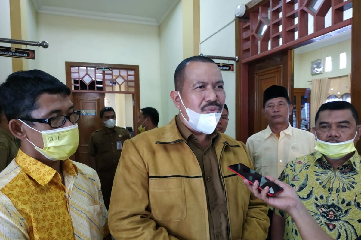 Kader ini ditunjuk Golkar Pariaman untuk PAW Wakil Ketua DPRD yang meninggal