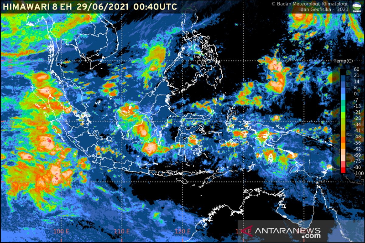 Waspadai potensi hujan lebat dan angin kencang di Indonesia, termasuk Maluku - Malut