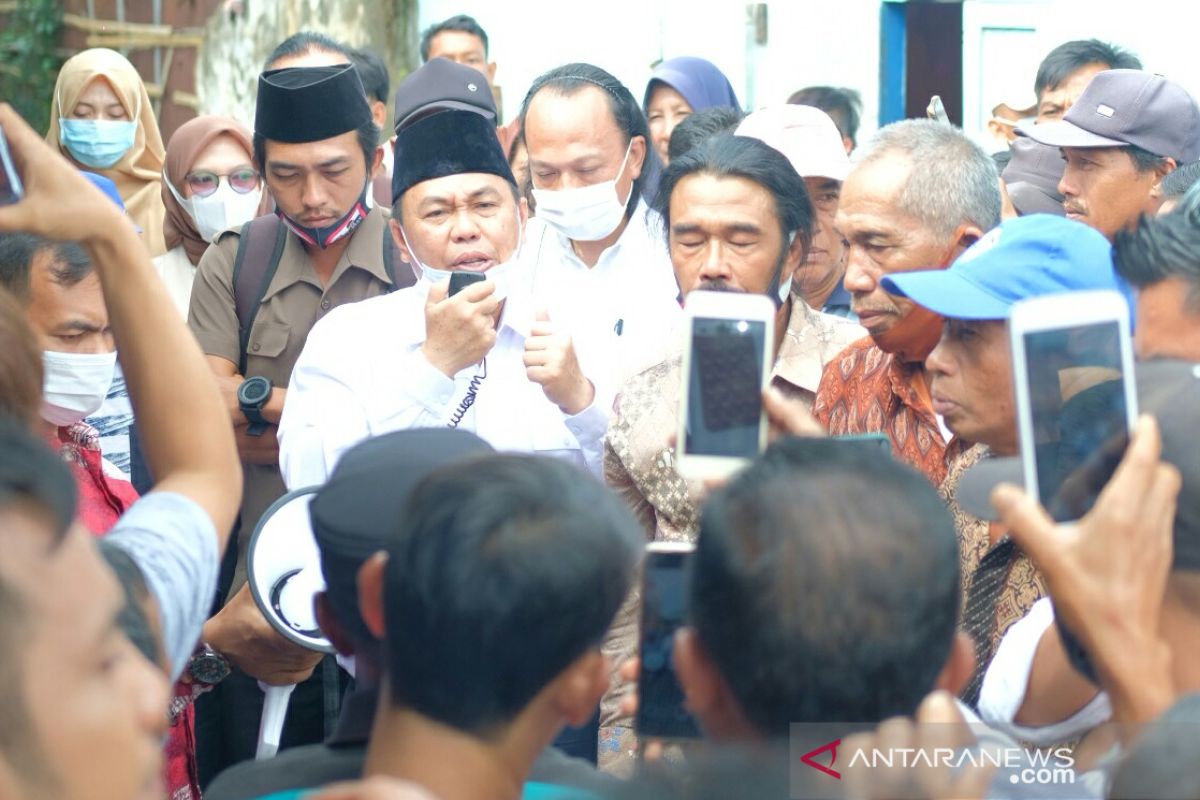 Agusrin lunasi kredit mobil dinas setelah 11 tahun menunggak