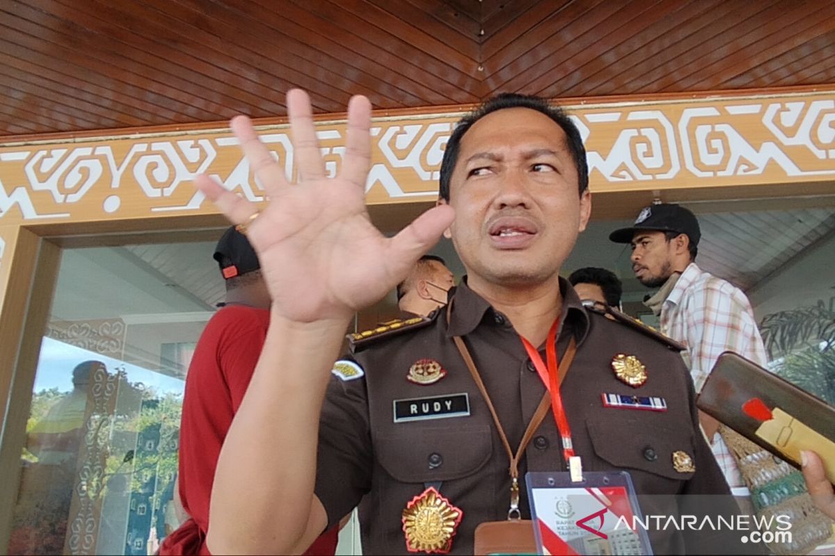 Kejati Papua Barat ingatkan awasi ketat anggaran pandemi COVID-19