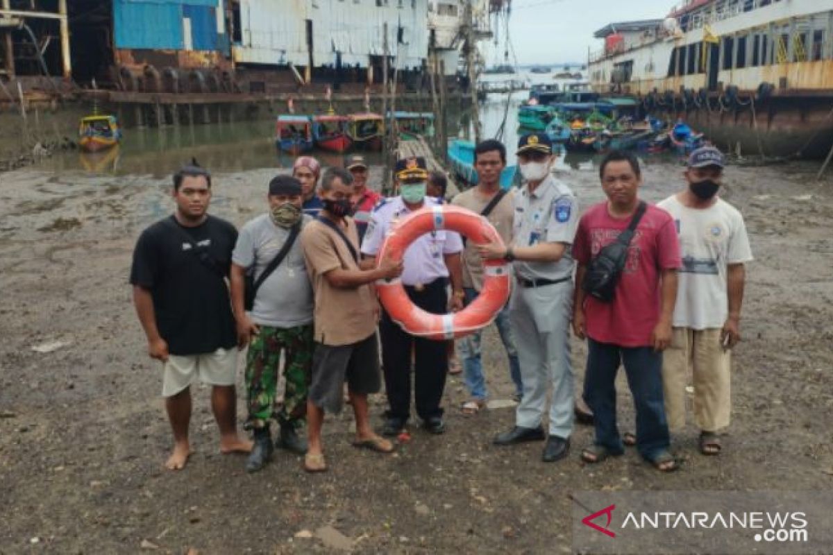 Jasa Raharja Babel serahkan bantuan 