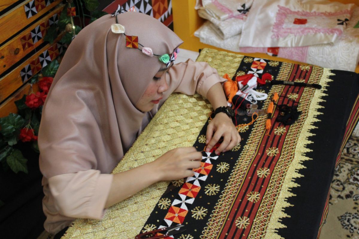 DKI selenggarakan pameran kain tradisional motif fauna