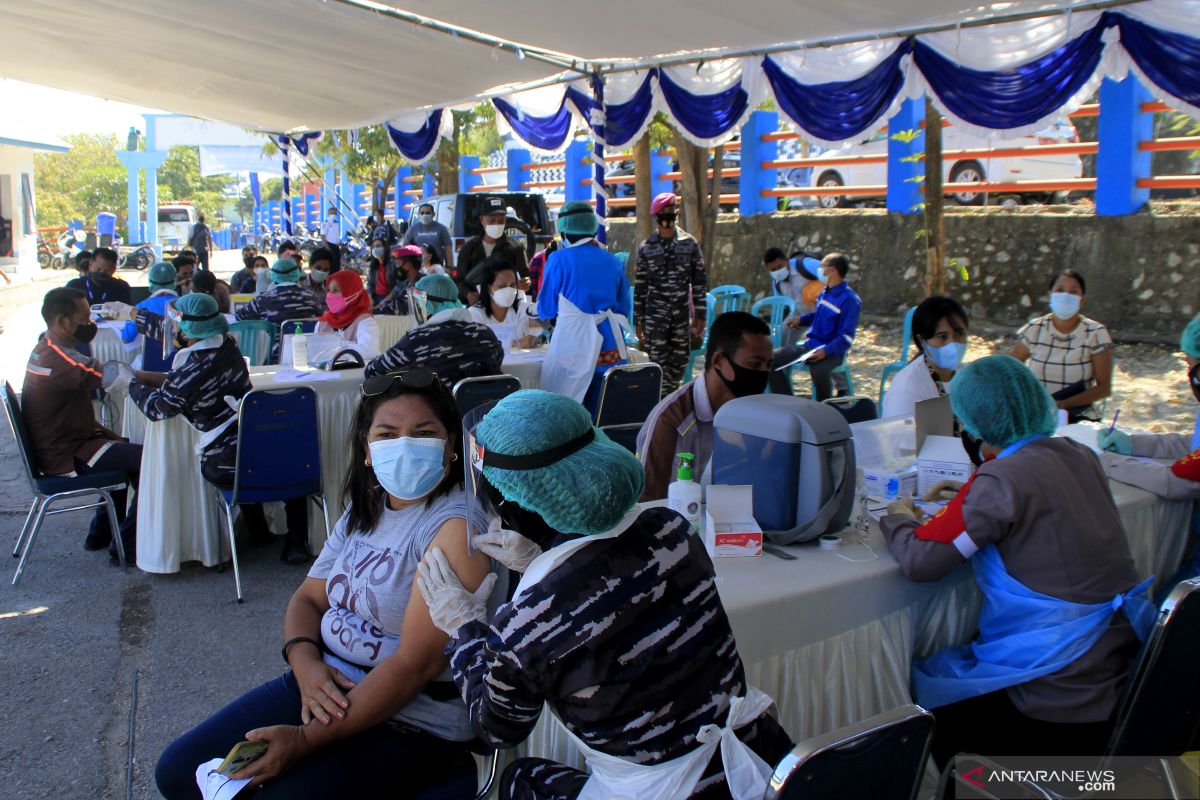 Kota Kupang target 2.000 orang divaksin per hari
