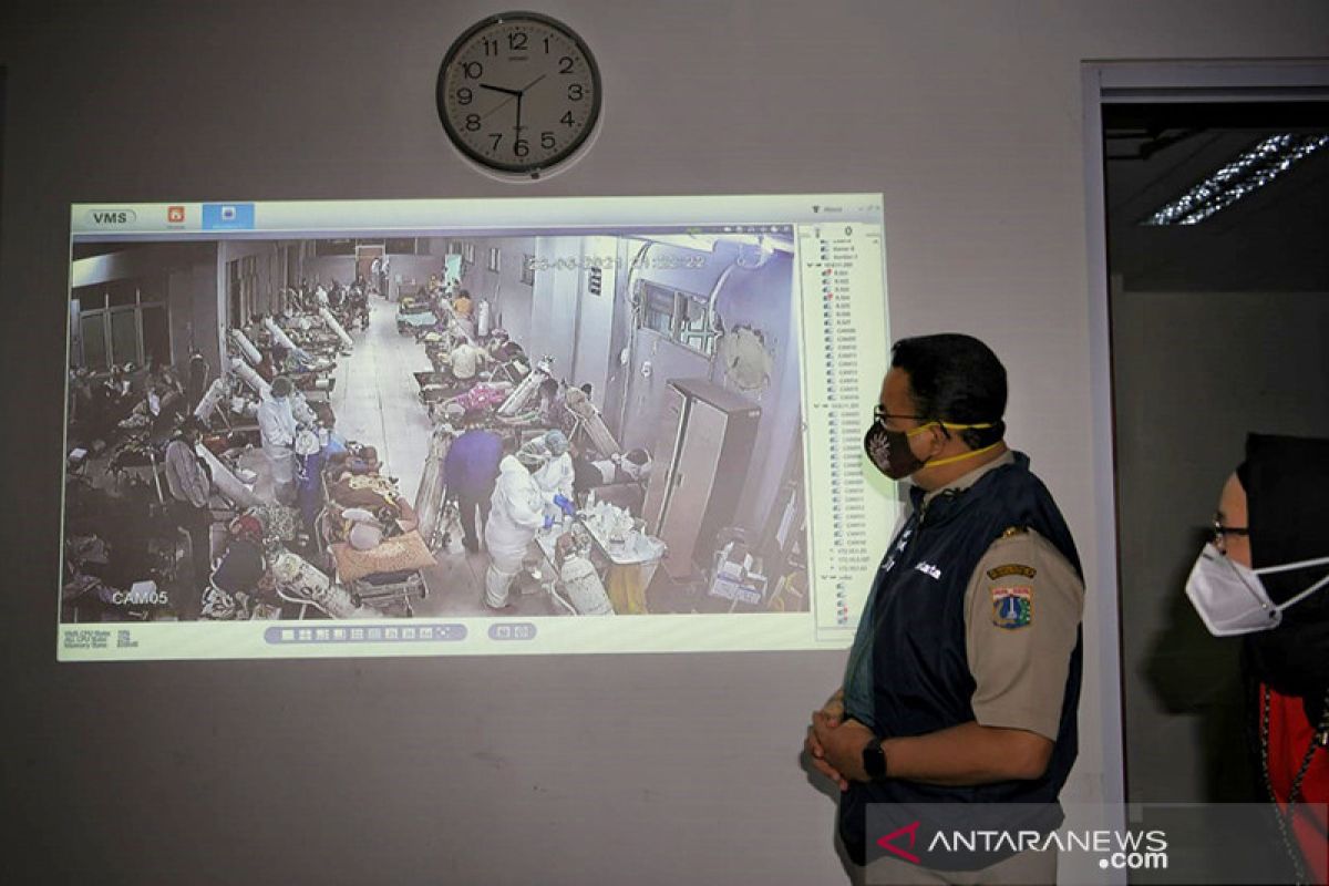 Anies cek fasilitas hingga ketersediaan oksigen di RSKD Duren Sawit