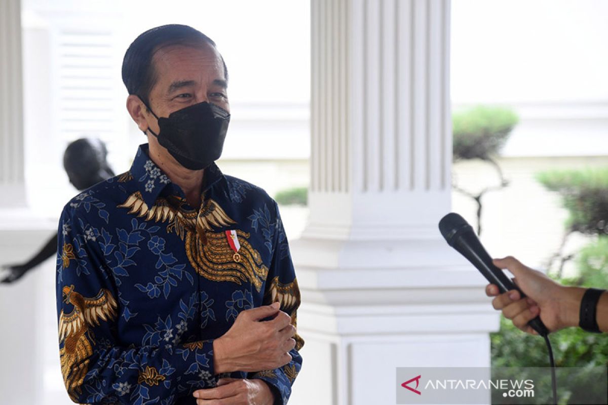 Presiden Jokowi: PPKM Darurat diterapkan pada 3-20 Juli 2021 khusus di Jawa dan Bali