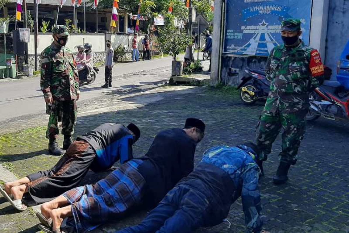 TNI-Polri di Wonosobo sinergi operasi prokes