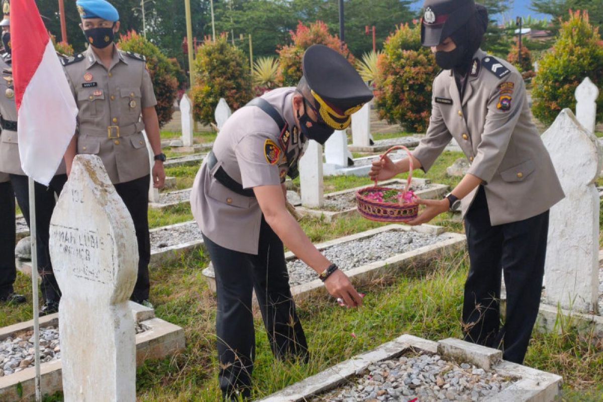 Kegiatan sosial  ini dilaksanakan jajaran Polres Bukittinggi dalam rangka Hari Bhayangkara