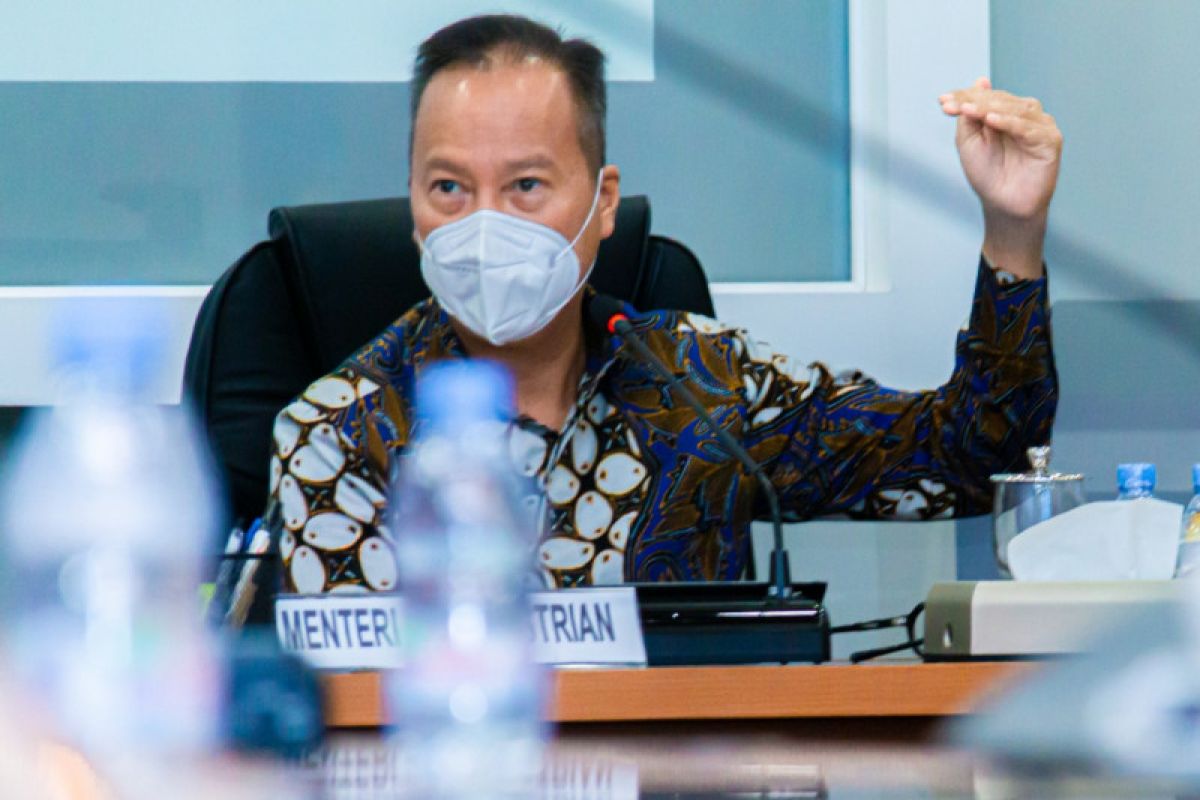 Pabrik daur ulang plastik terbesar di Indonesia diresmikan