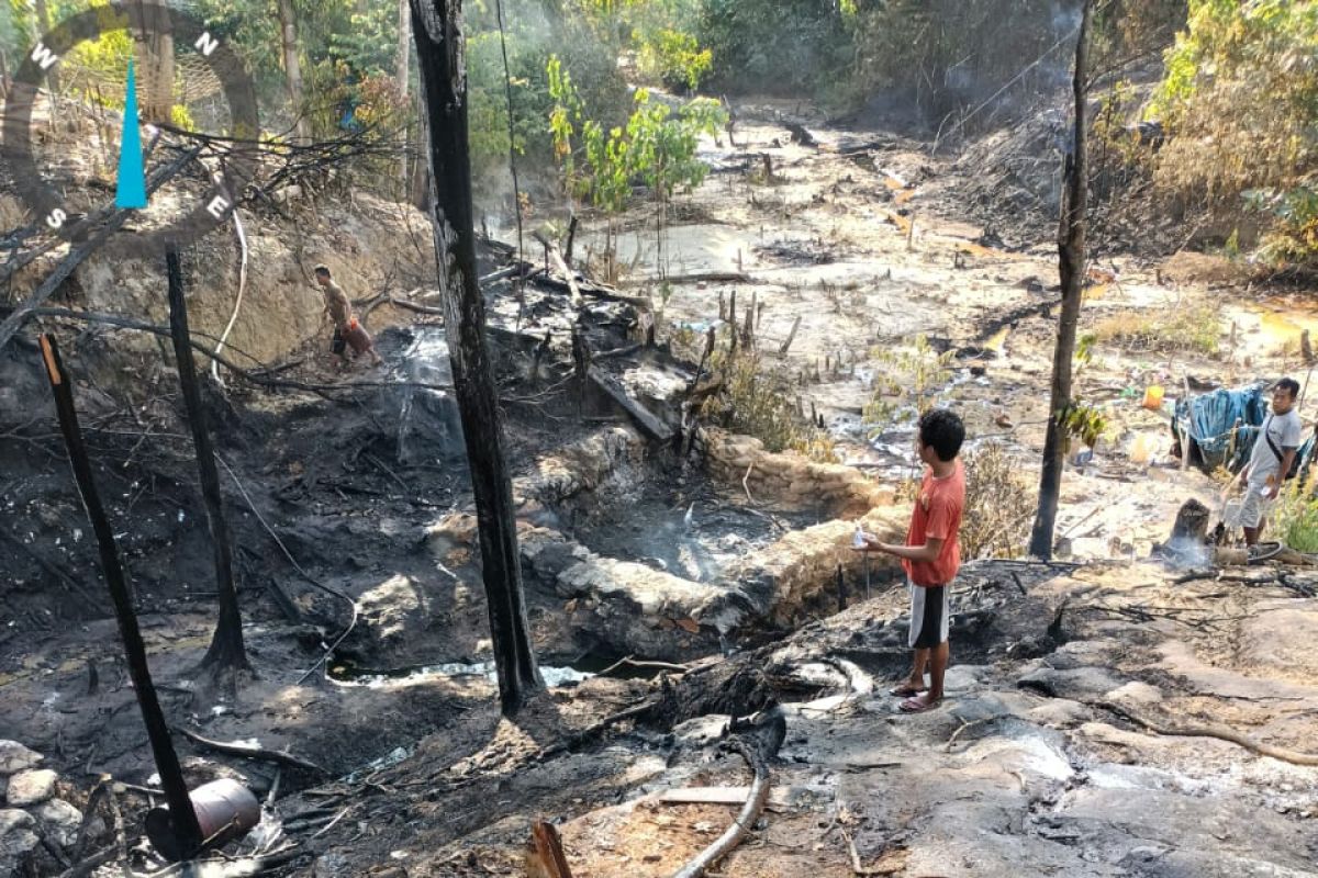 Kepala dusun miliki sumur minyak, terbakar dan kini dicari polisi