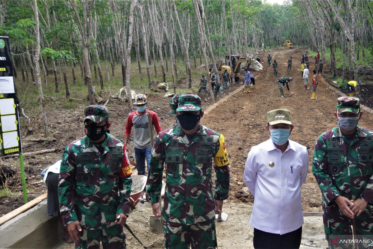 Mayjend TNI Dwi Jati Utomo : TMMD perkuat kemanunggalan TNI-Rakyat