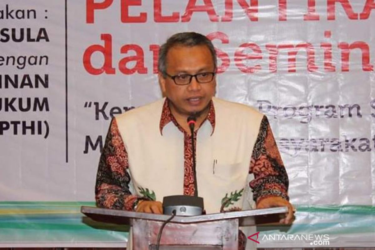 Pakar: Pasang bendera saat bangun rumah jangan dipidana