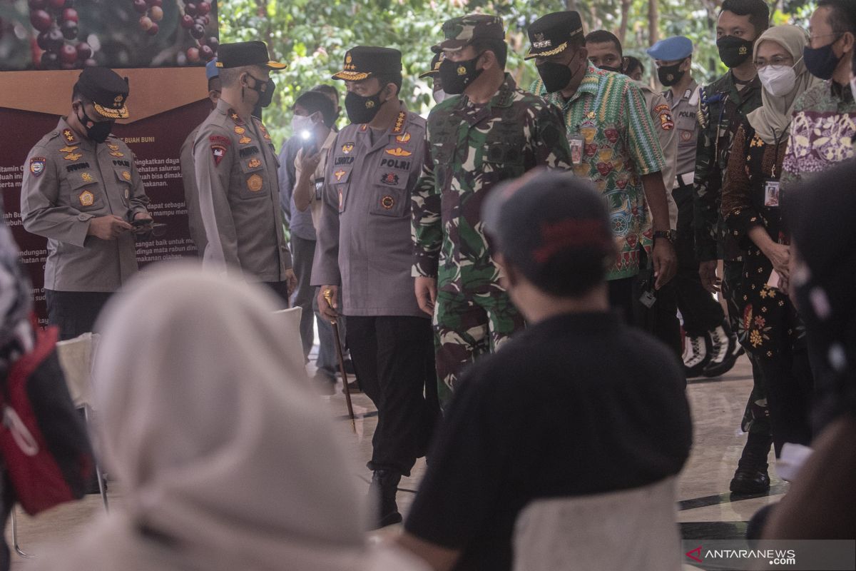 Panglima TNI tinjau langsung vaksinasi COVID-19 di Universitas Pancasila