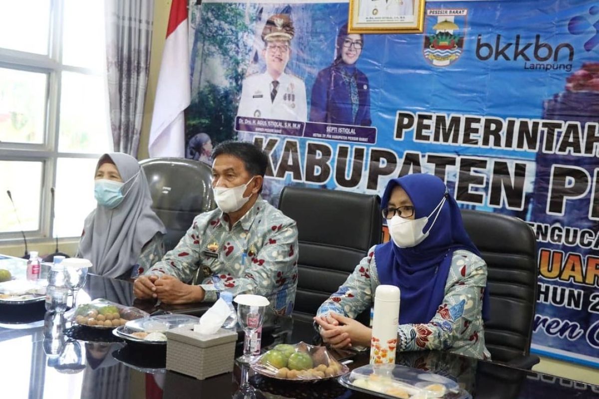 Wabup Pesisir Barat hadiri acara puncak Harganas ke 28 secara virtual