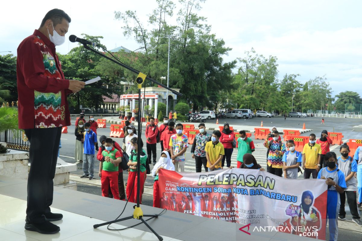 Wawali lepas kontingen SOina Banjarbaru