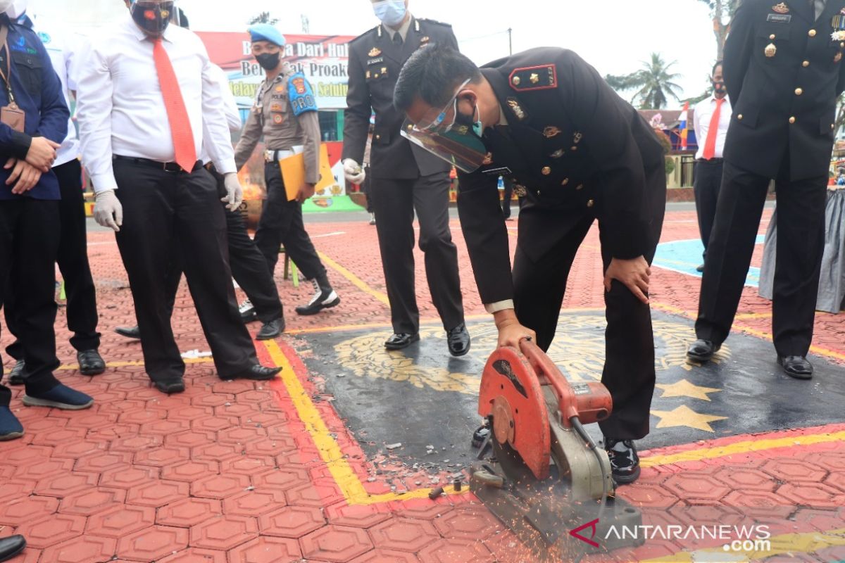 Polres Rejang Lebong musnahkan belasan senjata rakitan