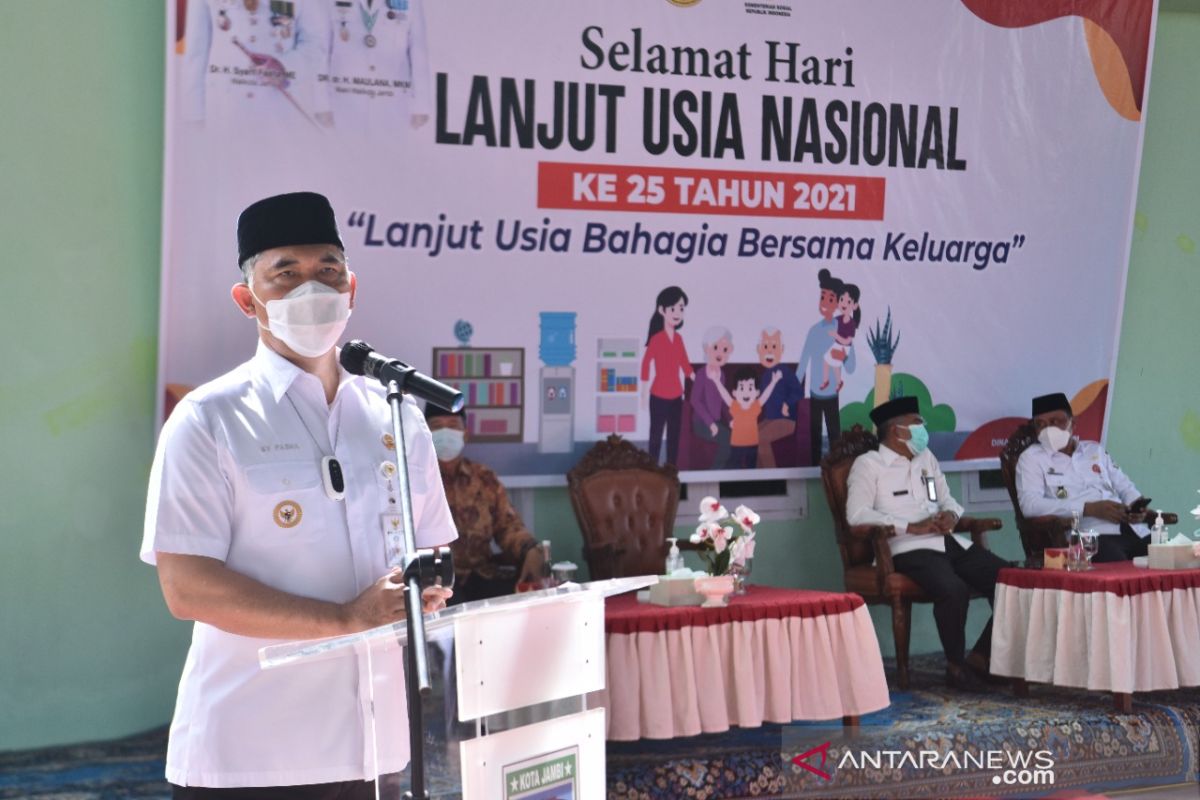 Wali Kota Jambi ingin lansia bahagia dan produktif di masa tua