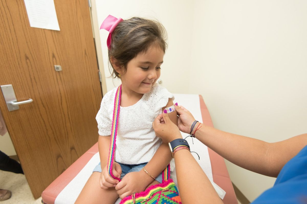 Rekomendasi IDAI terkait vaksinasi anak-anak dan remaja