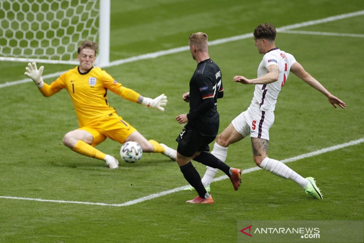 Kiper Inggris Pickford menjawab semua tanda tanya