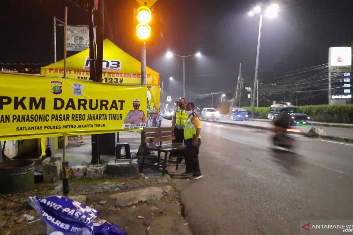 Lalu lintas di perbatasan Jakarta ramai lancar jelang PPKM Darurat