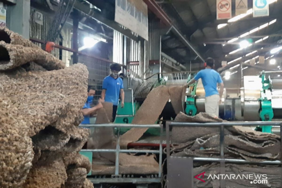 Harga karet tingkat petani di Sambas stabil Rp12.500/kg