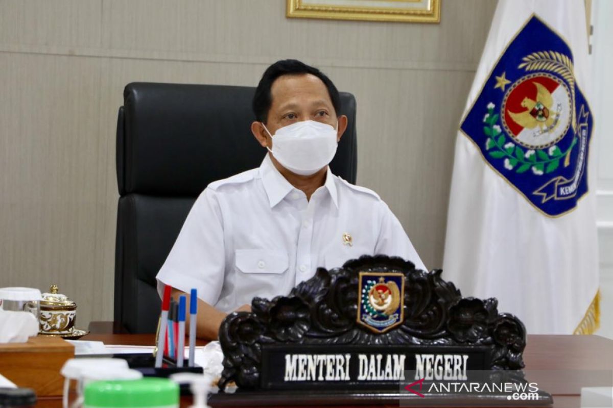 Mendagri Tito minta masyarakat tak panik soal PPKM darurat