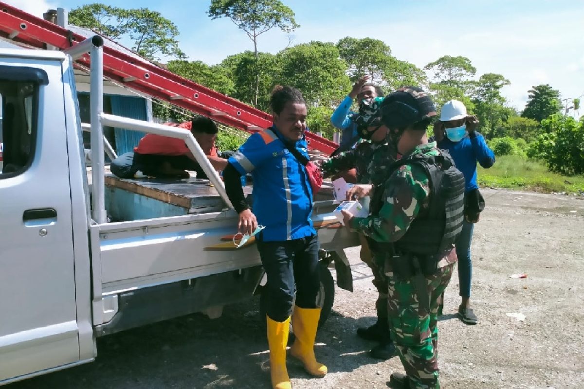 Satgas TNI-Pemkab Keerom razia prokes untuk cegah COVID-19 di perbatasan