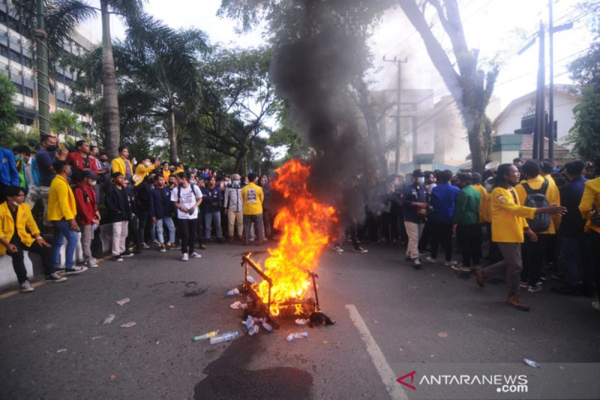 Gerakan mahasiswa jangan kontradiktif dengan penanggulangan pandemi