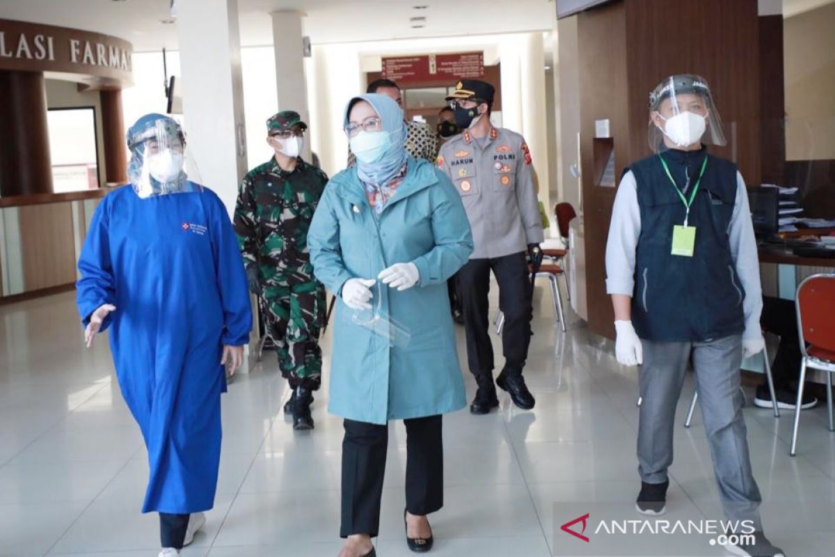 Bupati Bogor pastikan rumah sakit patuh beri ruang khusus pasien COVID-19