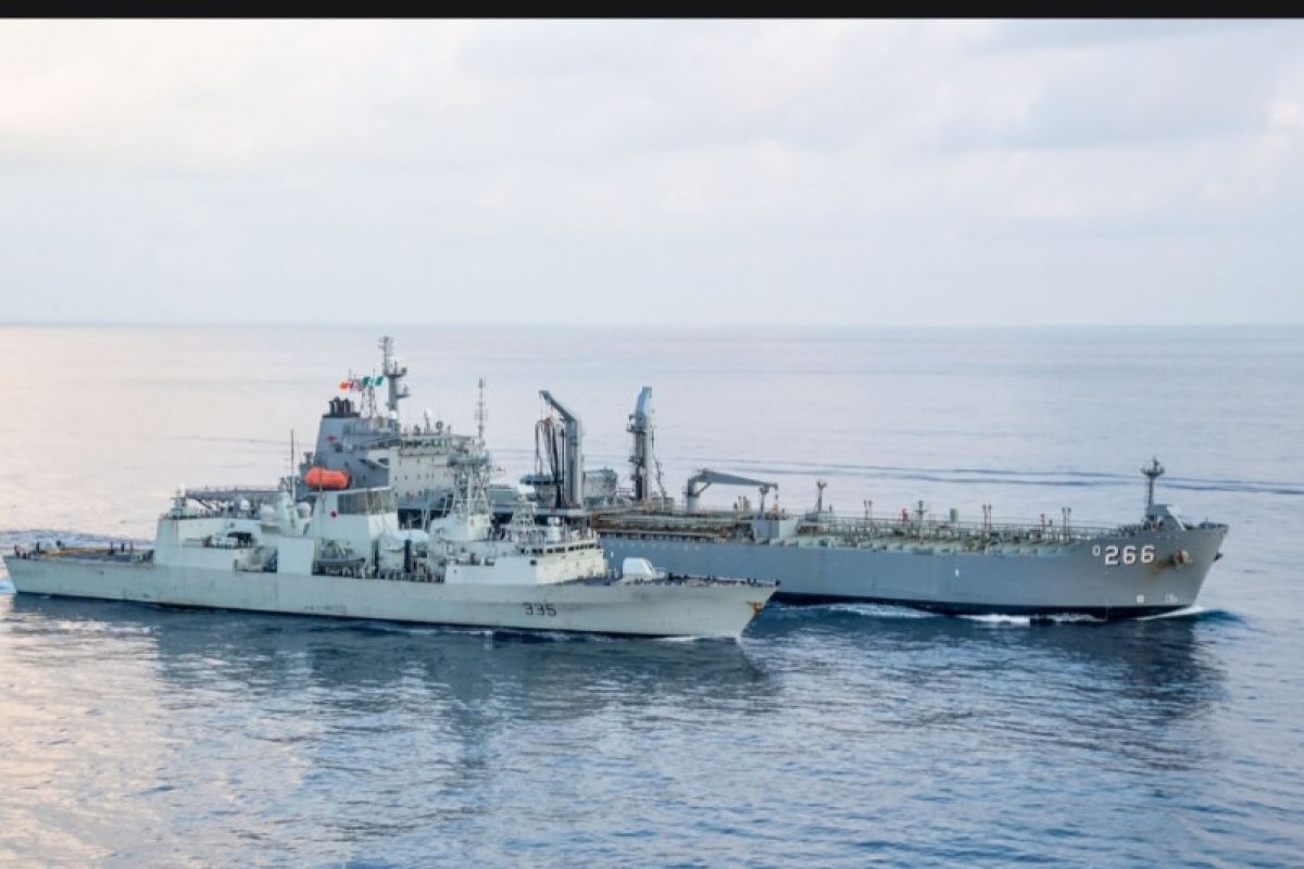 Canadian warship HMCS Calgary on Operation Projection docks in Jakarta