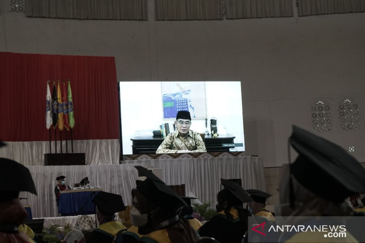 Menko PMK: Keterserapan alumni UMM dalam dunia kerja karena dua aspek