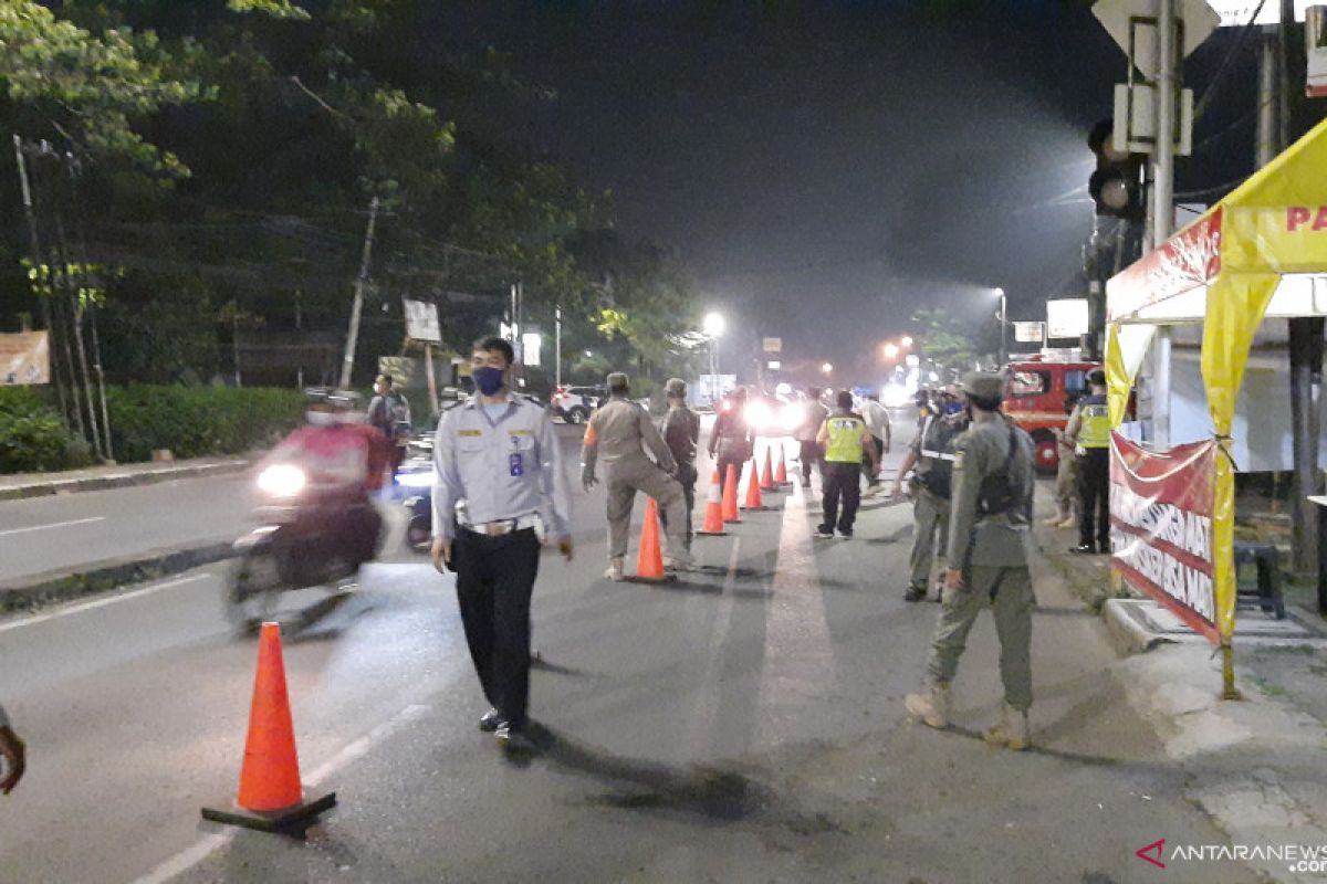 PPKM Darurat, 50 personel gabungan amankan perbatasan Jakarta-Depok