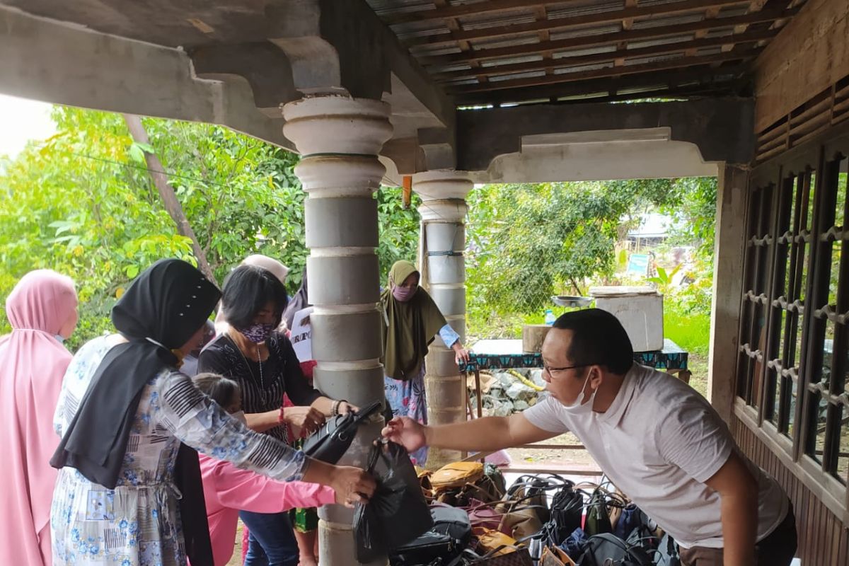 Diskopdag Tala gelar pasar murah UMKM di Desa Tanjung