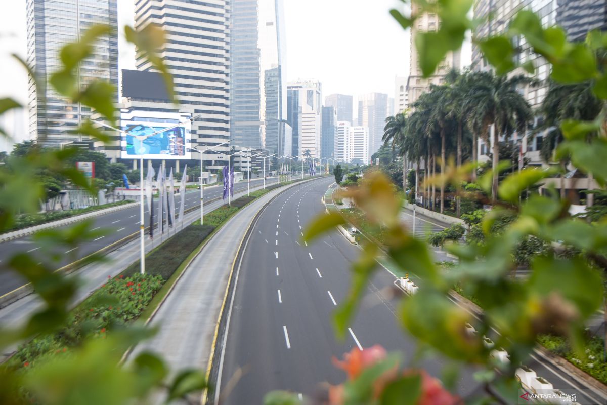 Sudirman-Thamrin road deserted on Day One of emergency PPKM