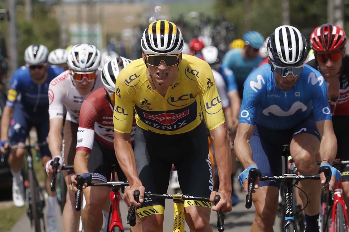 Mathieu Van der Poel rebut puncak klasemen umum Tour de France