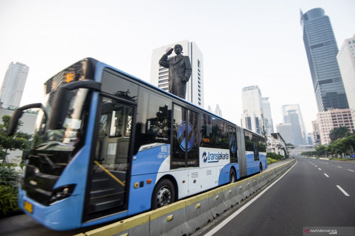 TransJakarta wajibkan penumpang miliki STRP mulai 12 Juli