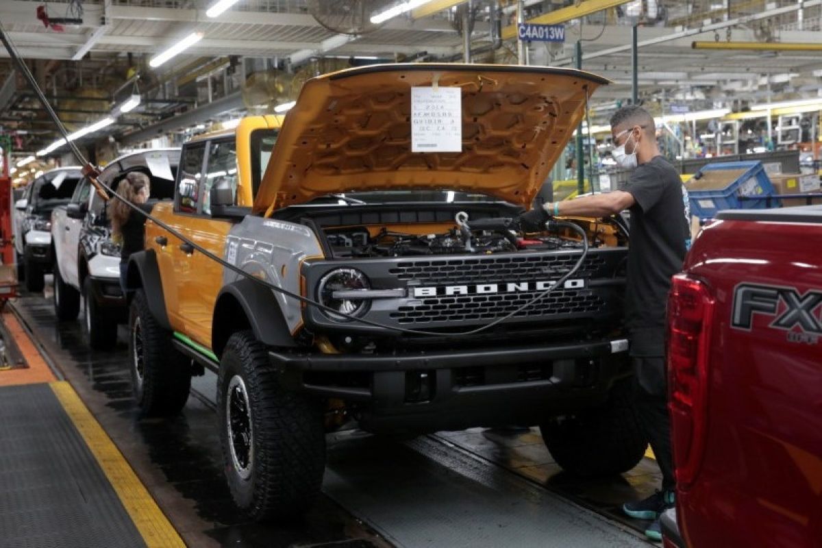 Ford tunda pembukaan kantor untuk karyawan, pertimbangkan wajib vaksin