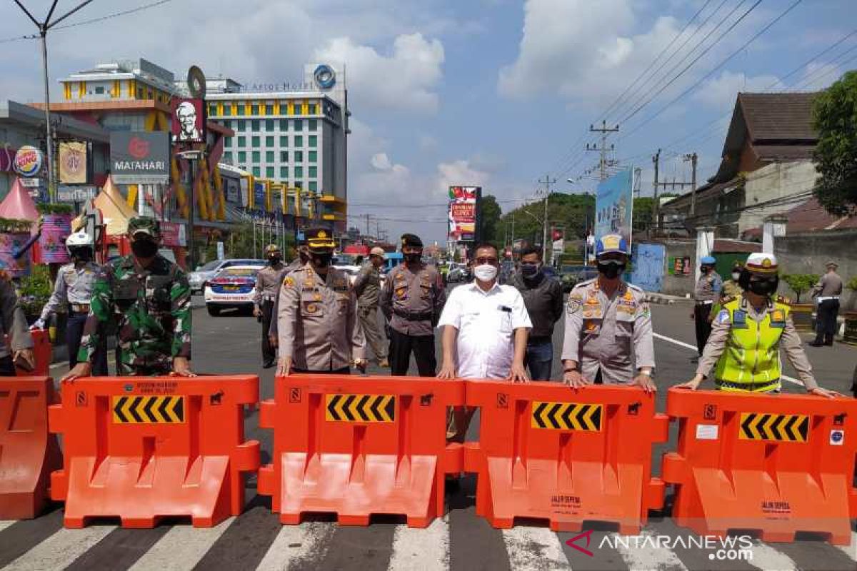 Akses jalan masuk Kota Magelang ditutup selama PPKM darurat