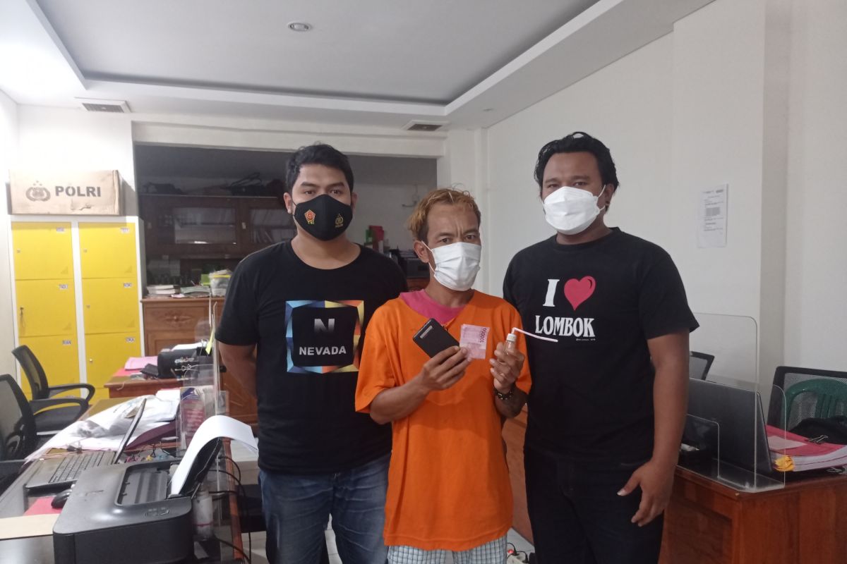 Simpan Sabu Dalam Casing Handphone, Enyok Diringkus Sat Resnarkoba Polresta Mataram