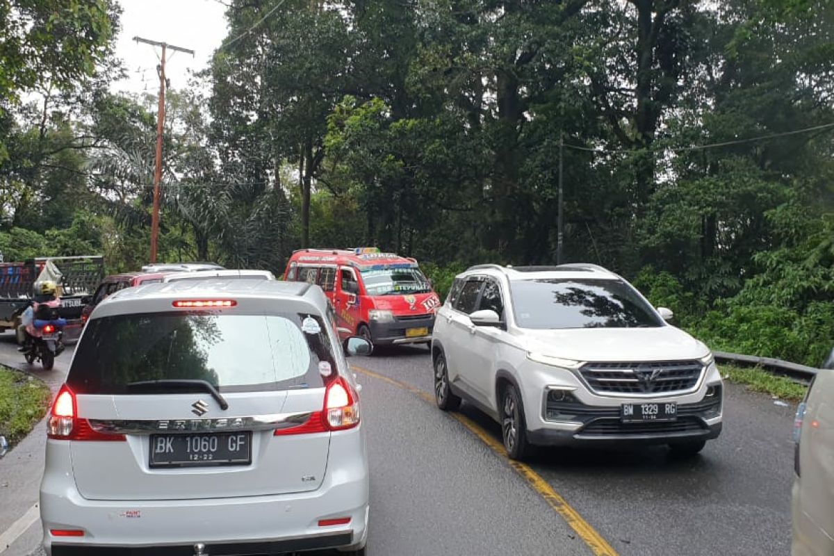 Polda Sumut amankan arus lalu lintas  jalur wisata Medan-Berastagi