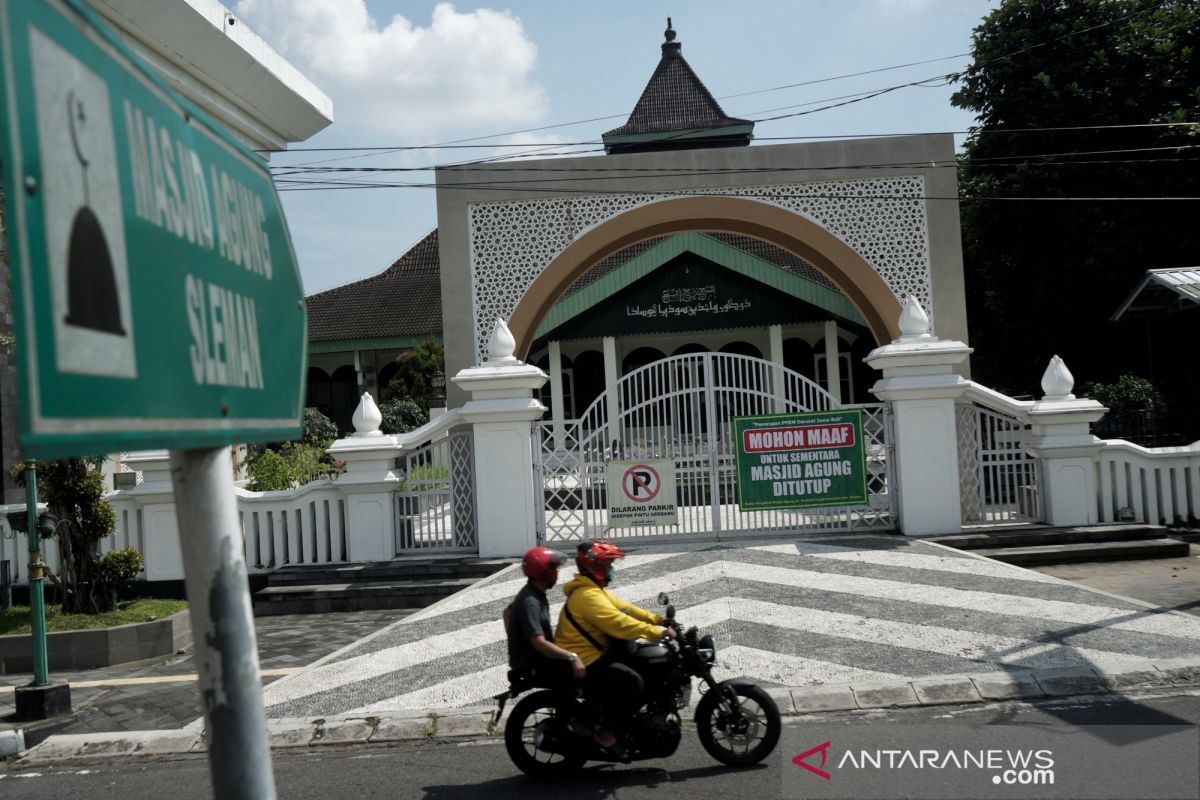 Minggu, kasus harian COVID-19 Indonesia bertambah 27.233 kasus