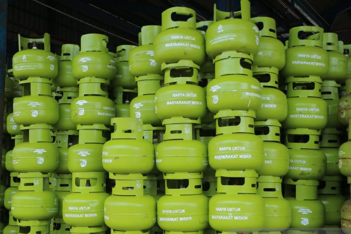 Pertamina berikan sanksi dua agen LPG subsidi di Lahat