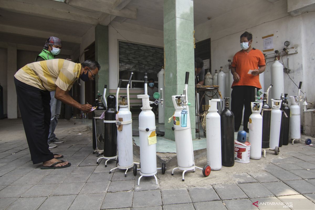 Govt forms task force to ensure oxygen supplies for hospitals