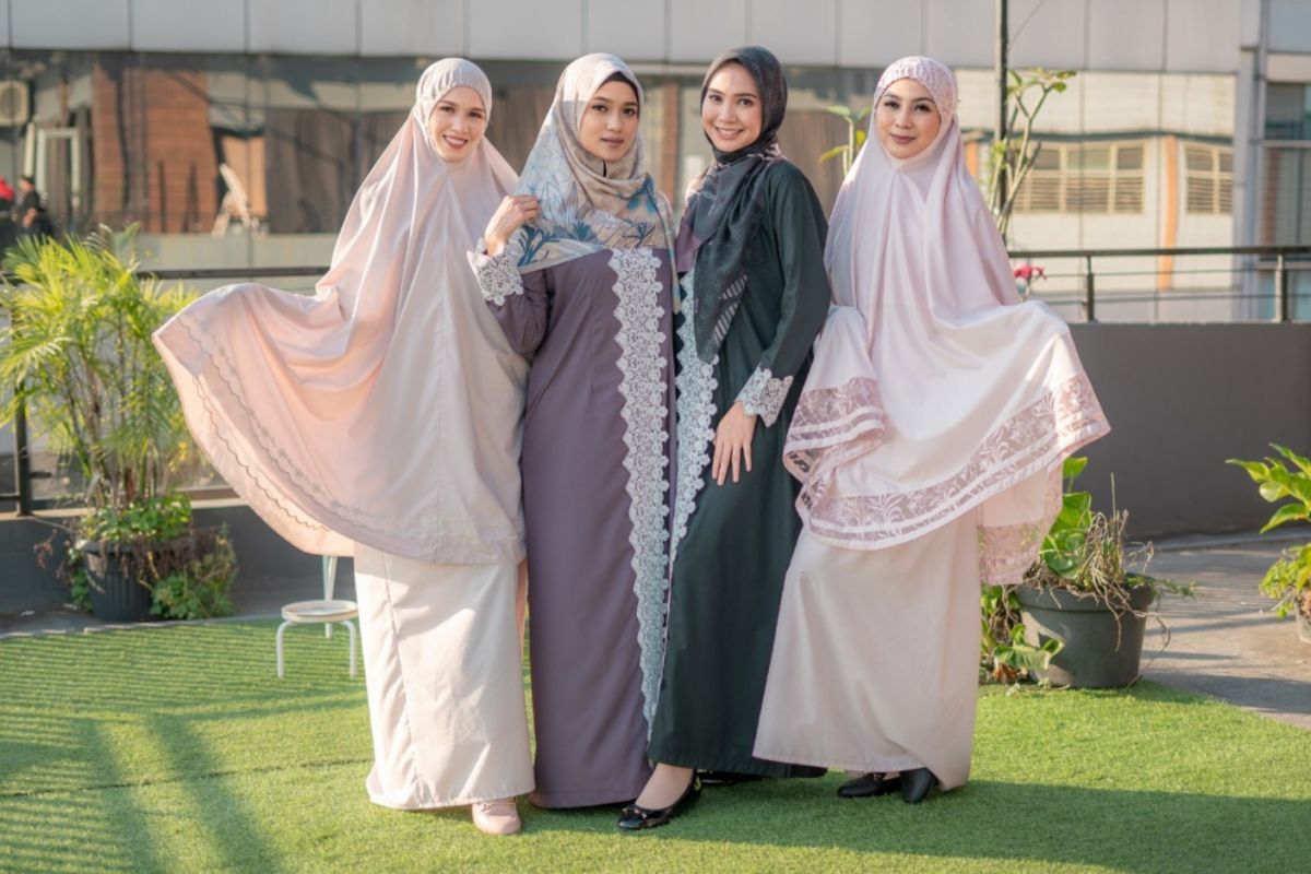 Siti Khadijah rilis 11 mukena dan dua hijab di SK Festive Week 2021
