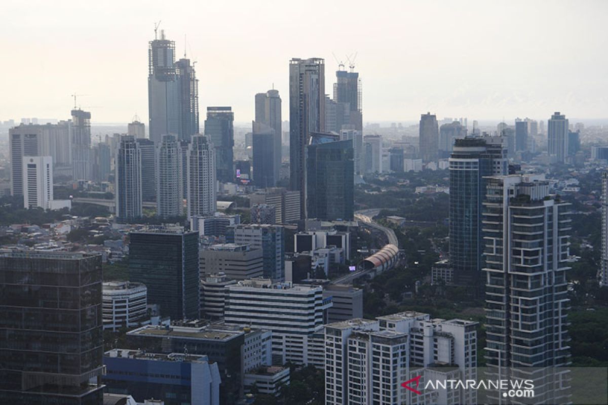 Indonesia's economic growth gives hope amid recession cloud